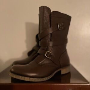 Dibu Tru Boots